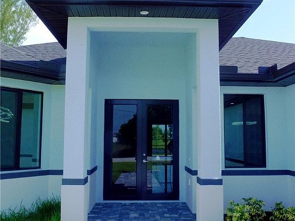 3rd image of 1510 SW 31st Terrace Cpe