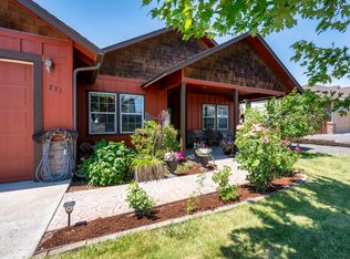 231 E Ridgeview Dr, Culver, OR 97734