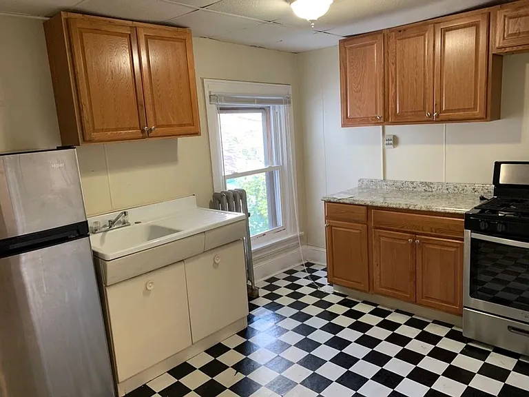 640 Jefferson Ave #3F — Photo 3