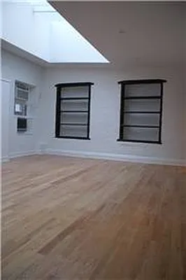 Rented by R New York | media 36