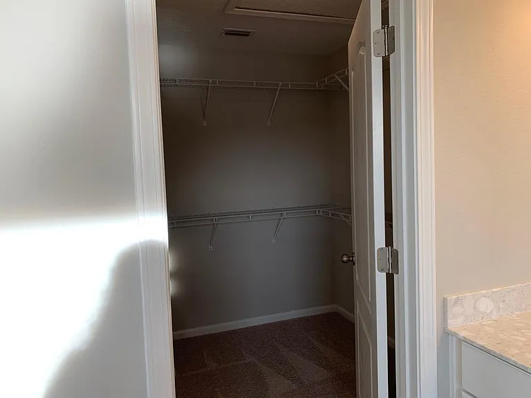Codona Glen Dr — Photo 11