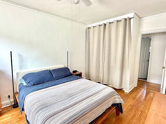 5th image of 48-42 44th St APT 6G