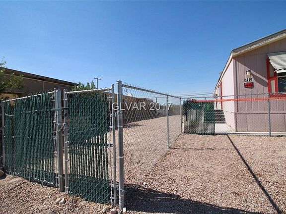 3rd image of 2119 Toiyabe St