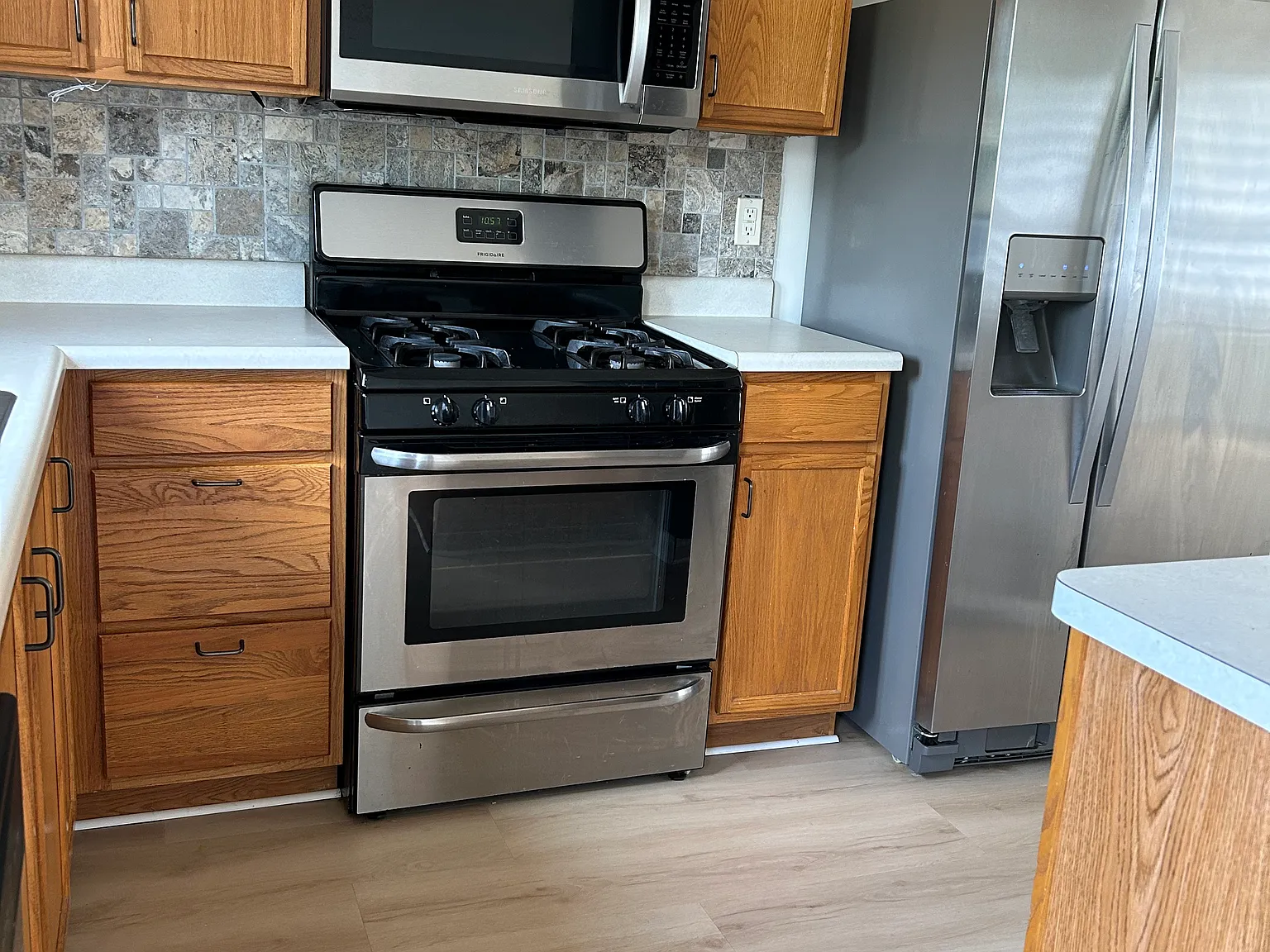 3 bed, 1422 sqft, $2,000 — Photo 4