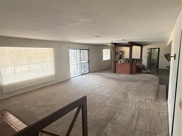 18053 Orange St — Photo 12