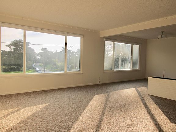 3rd image of 7044 Fulton St #3