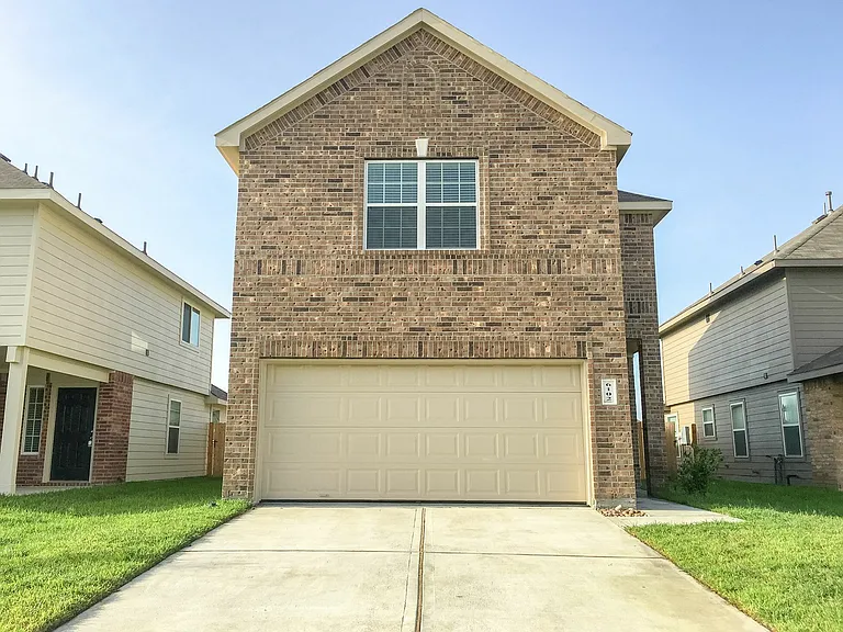6102 Peaceful Ridge Dr — Photo 1