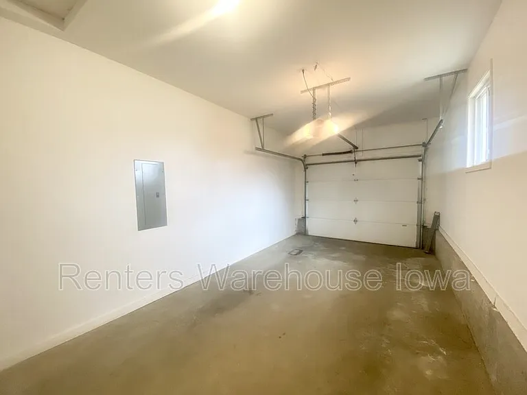 217 E Front St #B — Photo 15