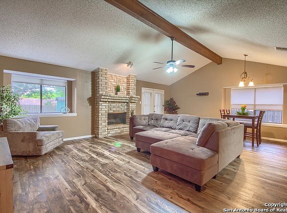 3rd image of 12030 Woodsrim St