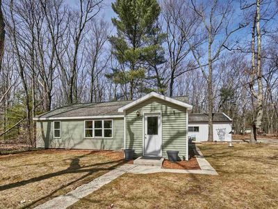 8898 Vagabond Ln, Interlochen, MI, 49643