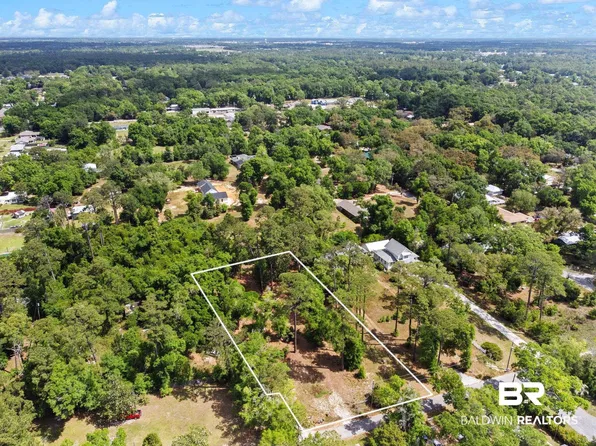 7201 Helton Dr, Foley, AL 36535