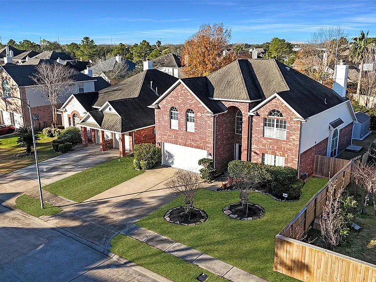 2202 Drake Falls Dr — Photo 4