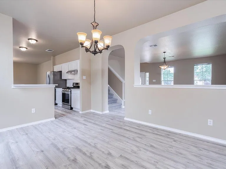 1501 Sweet Leaf Ln — Photo 8