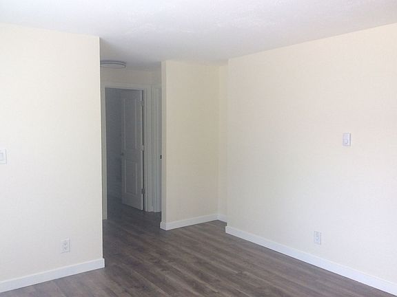 5th image of 2801 NE 12th St APT E