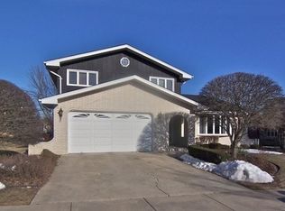 12833 S Brian Pl, Palos Park, IL 60464