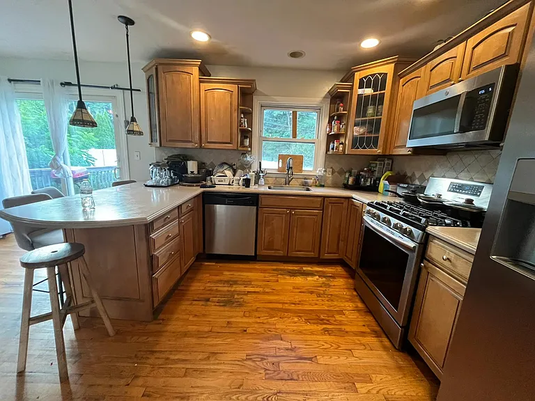 1 Pearsall Dr — Photo 3