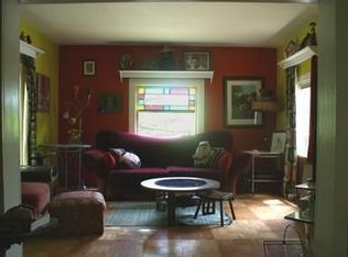 6 Hillside Ave, Eureka Springs, AR 72632