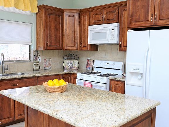 4th image of 1871 W Ivywood Pl