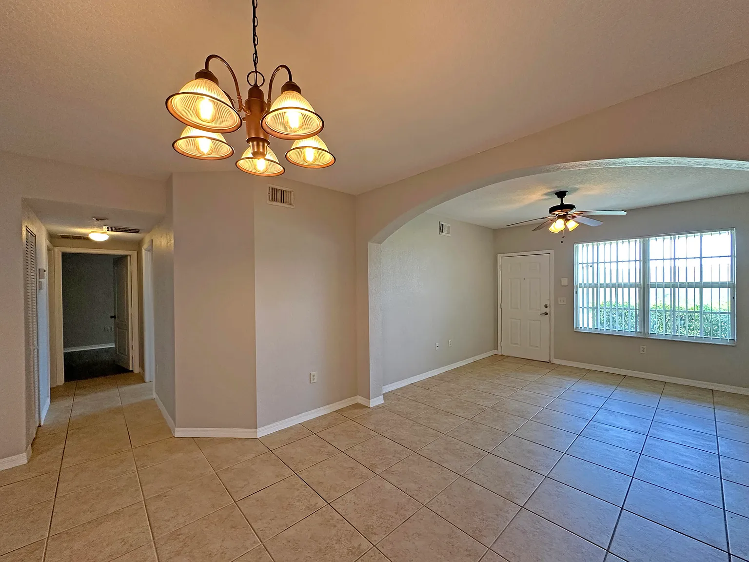2 bed, 2.0 bath, 1151 sqft, $1,950 — Photo 4