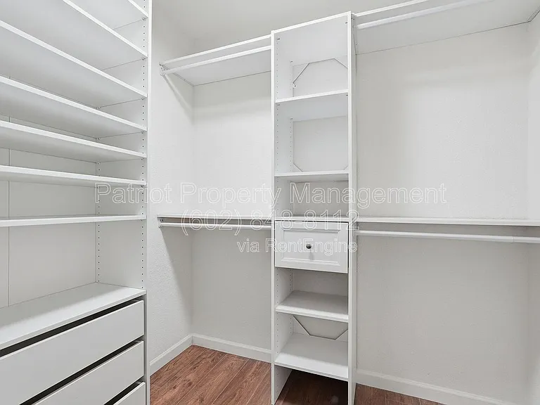 231 N Robson #7 — Photo 17