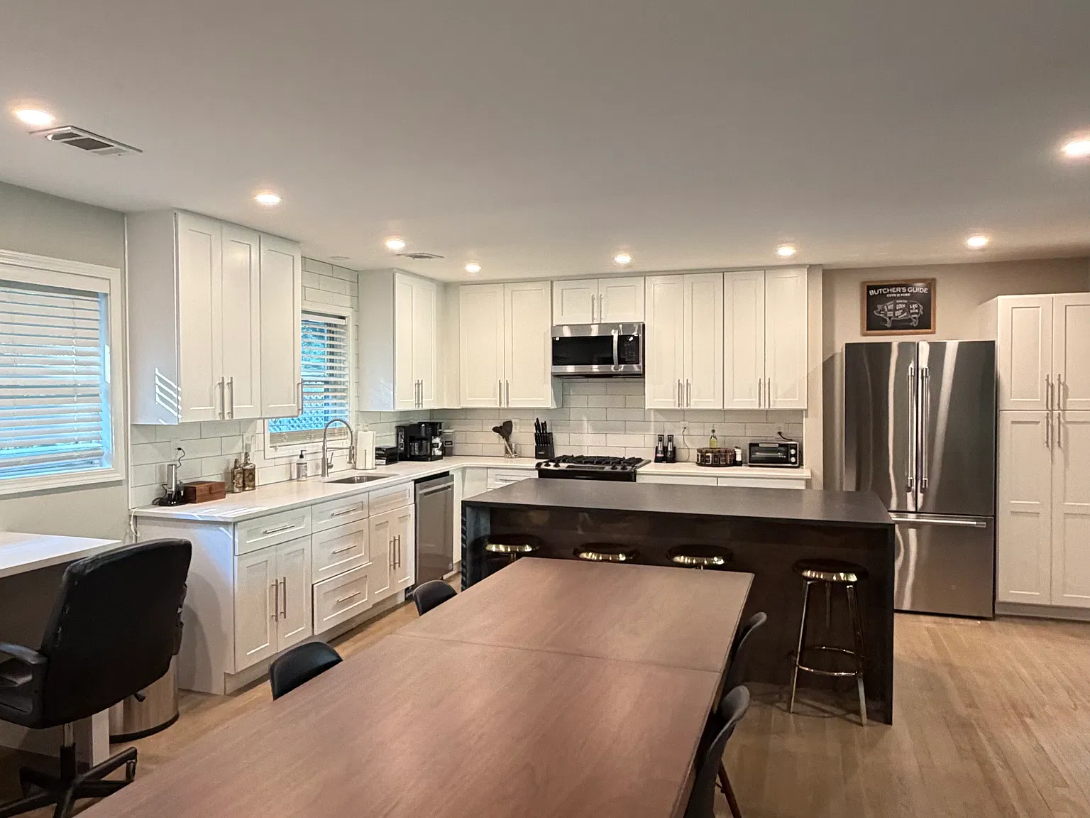 3 bed, 1344 sqft, $4,950 — Photo 4