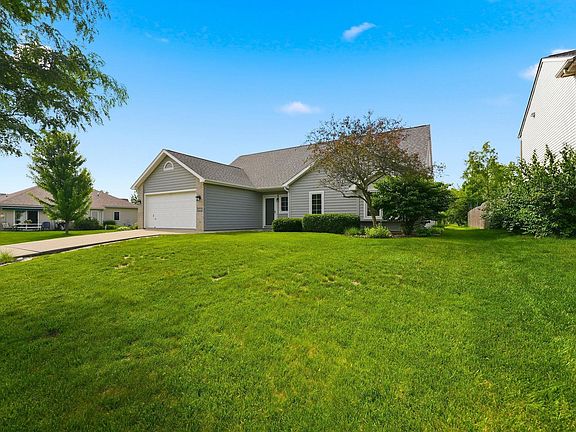 2nd image of 7122 Grayling Pl