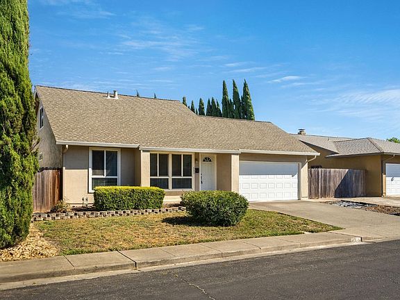 3rd image of 553 Berkeley Way
