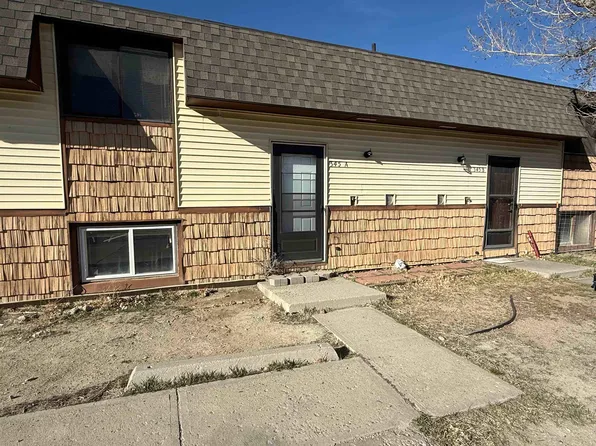 345 Anvil Dr, Green River, WY 82935