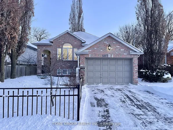 507 Dunlop St W, Whitby, ON L1N 1V3