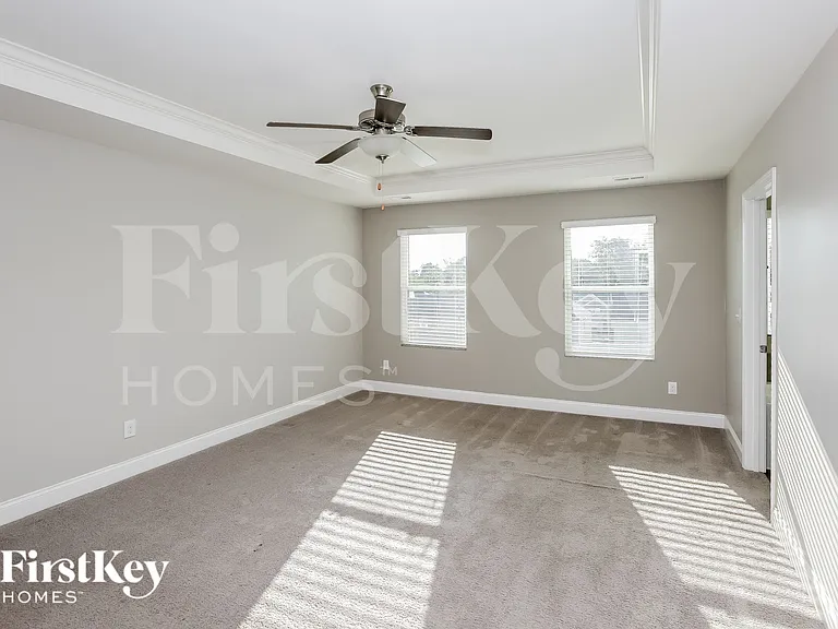 9225 Evans Creek Ct — Photo 7