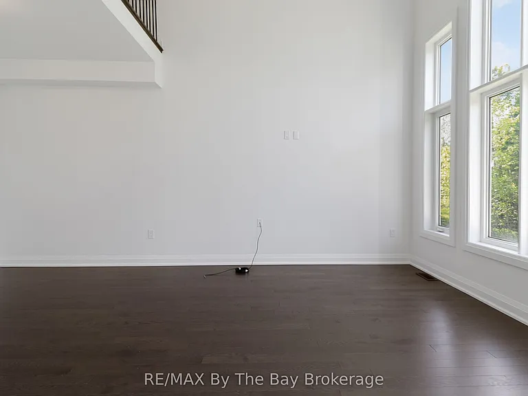 52 Amber Dr — Photo 20