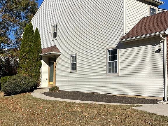 5th image of 114 Tuckahoe Ln