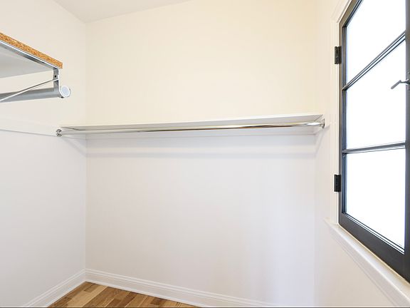 5th image of 5385 Edgewood Pl #5835