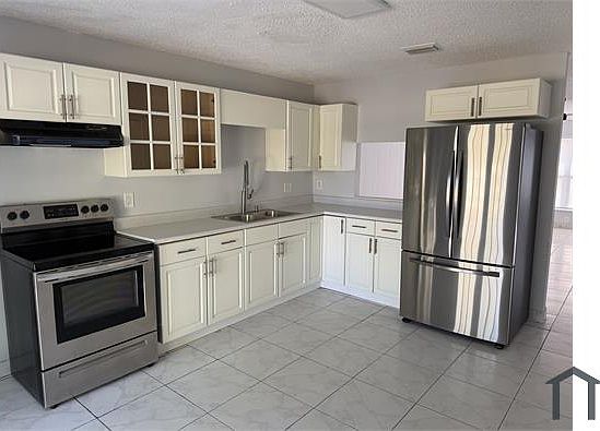 2nd image of 5489 Thurston Ave