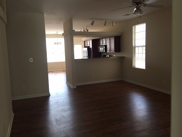 2nd image of 2712 Wigginton Point