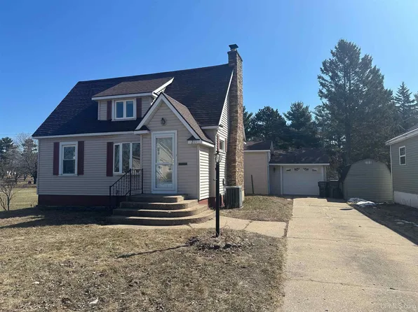 211 S 22nd St, Escanaba, MI 49829