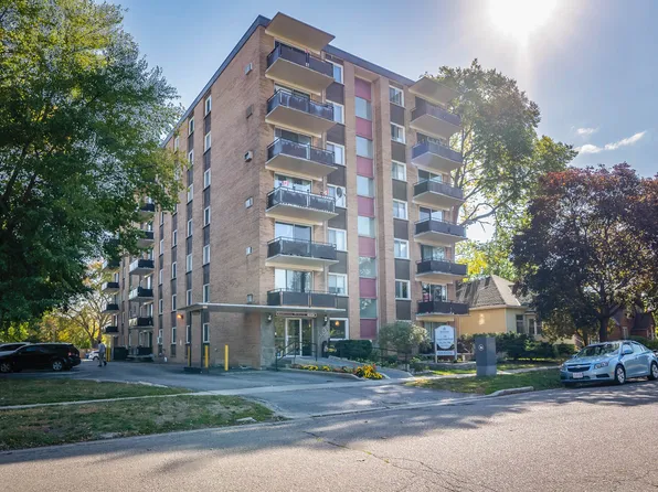 230 Forsyth St N, Sarnia, ON N7T 6E2