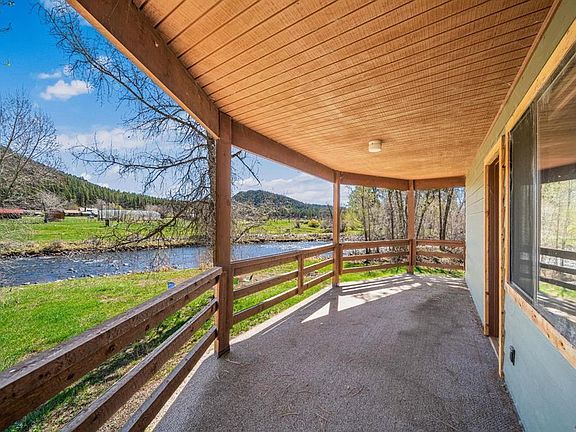 3rd image of 494 Pine River Ranch Circle