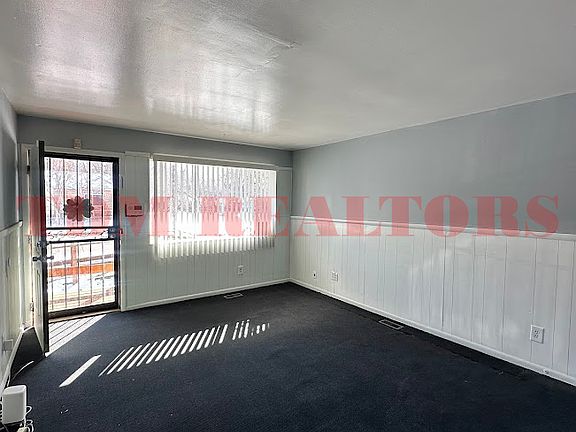 2nd image of 218 W Russell Ave