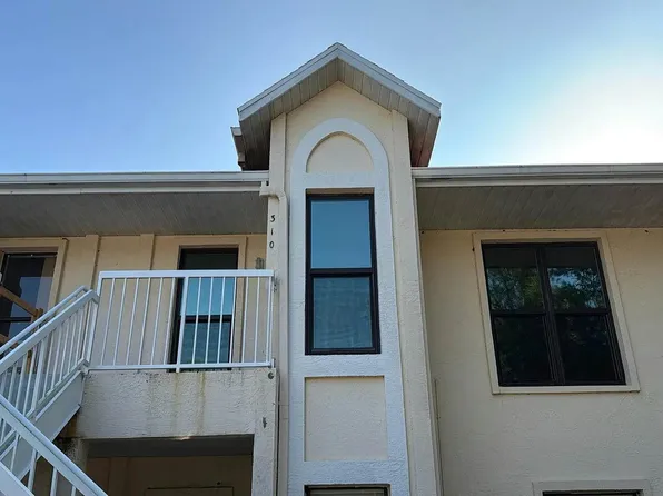 310 Knottwood Ct, Sun City Center, FL 33573