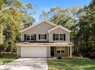 215 Three Rivers Ct, Hull, GA 30646