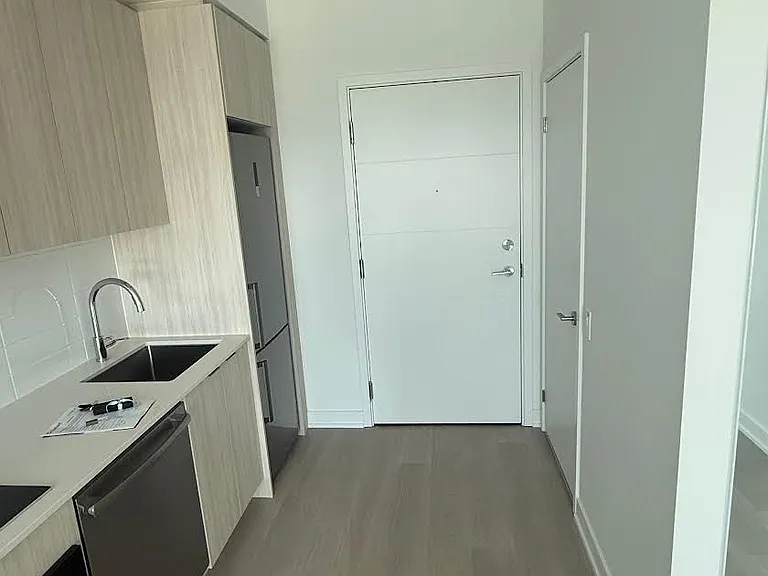 20 Deans Dr #413 — Photo 6