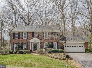 6039 Makely Dr, Fairfax Station, VA 22039