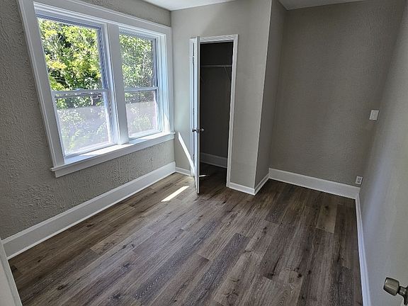 2nd image of 1418 22nd Ave