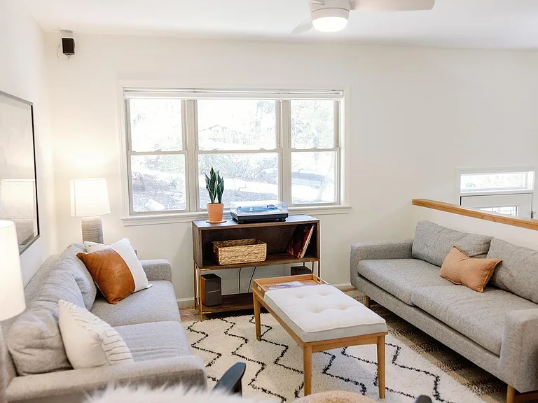 11 Wake Robin Way — Photo 4