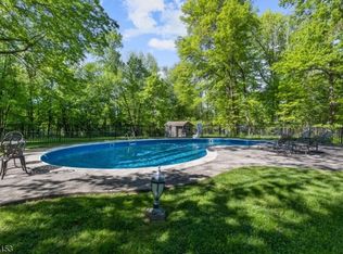 264 Kent Place Blvd, Summit, NJ 07901