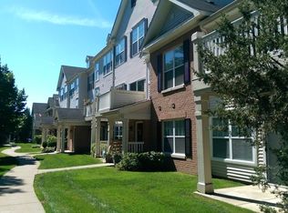 3103 Riverbirch Dr APT 202, Aurora, IL 60502