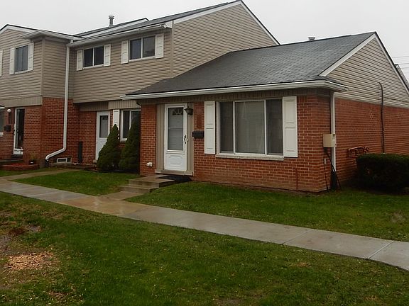 3rd image of 29194 Manchester St Unit 35