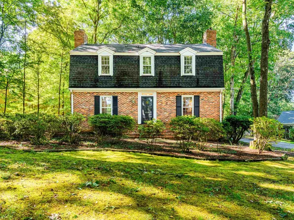 4500 Woodbury Dr, Raleigh, NC 27612