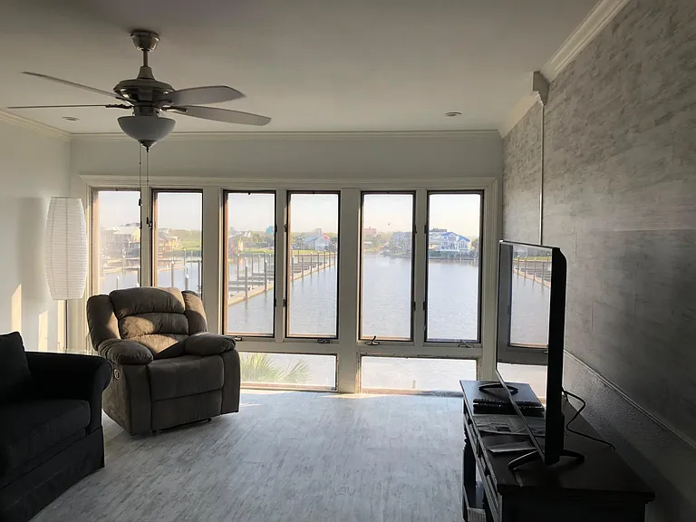 560 Pleasure Island Blvd #308 — Photo 14